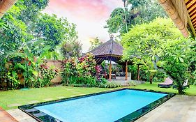 Villa Taman Rahasia, Sitara Villa Group